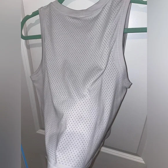 Lululemon Breeze by Muscle Cropped Tank - Picture 3 of 5